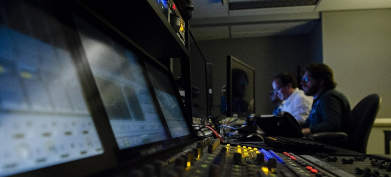 21 ноября отмечают Всемирный день телевидения, учрежденный ООН в 1996 году в ознаменование даты проведения первого Всемирного телевизионного форума. 