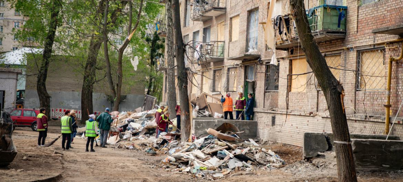 Поврежденный дом в Киеве (архив).