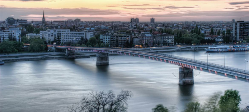 Город Нови-Сад раположен на берегах Дуная.