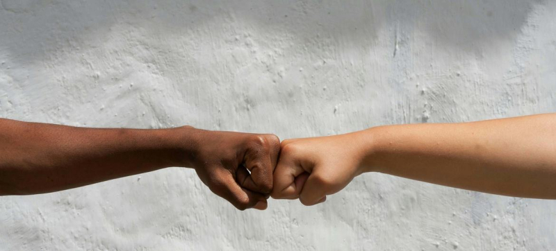 Спустя двадцать лет послание Альянса цивилизаций ООН остается неизменным: диалог – это жизненно необходимая основа для человечества.