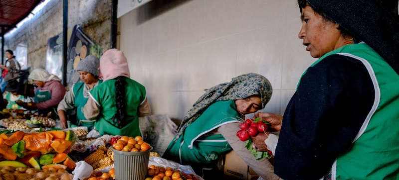 Продуктовый рынок в Эквадоре.