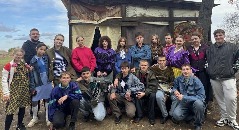 Ученики школы в Ингулке.