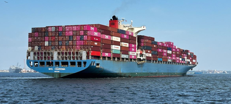 Замедление роста, цифровизация и тарифы: что ждет мировую торговлю в 2026 году?