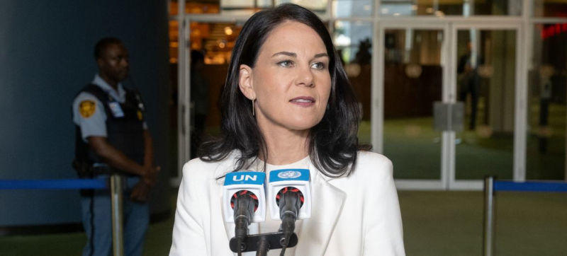 Анналена Бербок запускает глобальную кампанию &laquo;Как женщина&raquo;