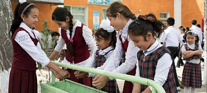 Доклад ЮНЕСКО: число детей, не посещающих школу, растет седьмой год подряд