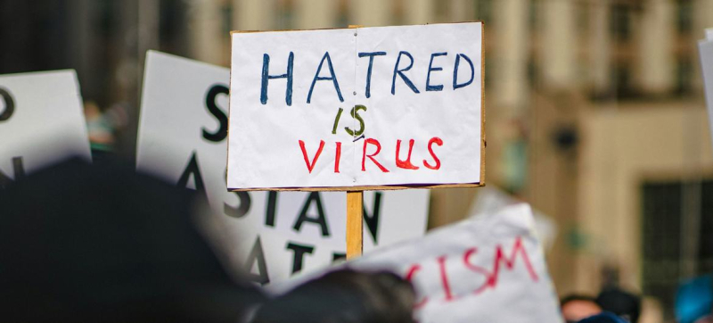 Гутерриш: расизм остается глобальной угрозой и стремительно распространяется в цифровой среде