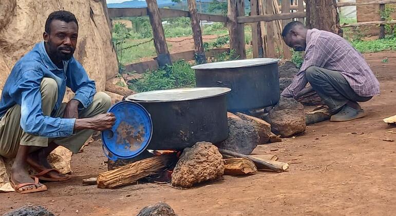 Репортаж: как беженцы из Судана строят новую жизнь в Уганде